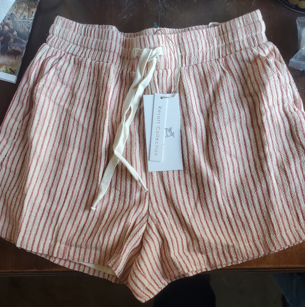 Report Collection Women's Striped Shorts - Red and Cream